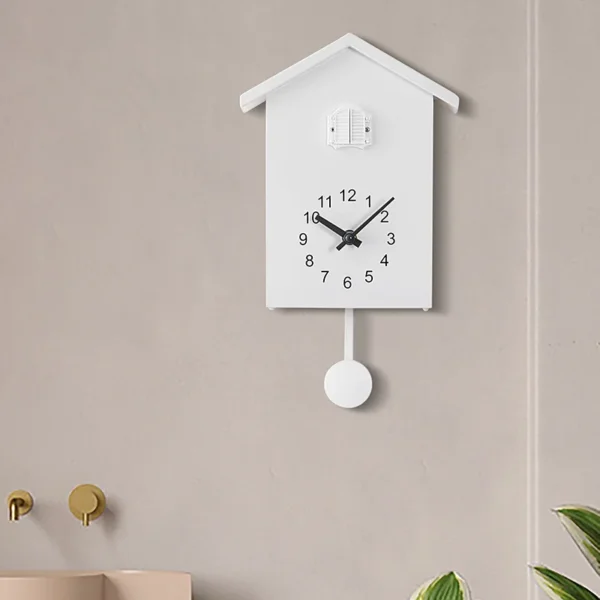 horloge murale en bois